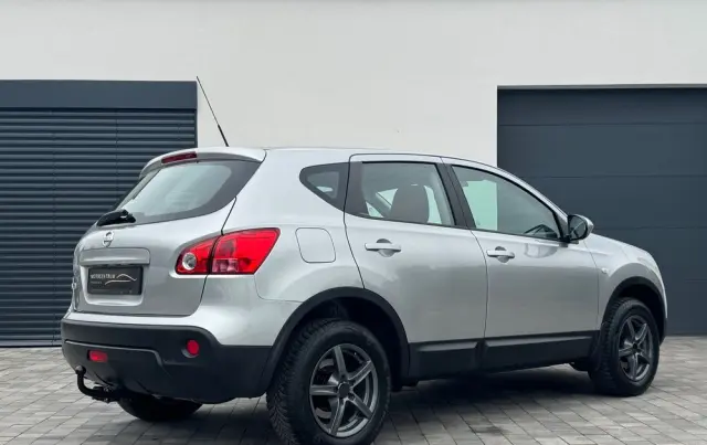 NISSAN Qashqai 2.0 Acenta