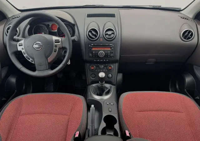 NISSAN Qashqai 2.0 Acenta