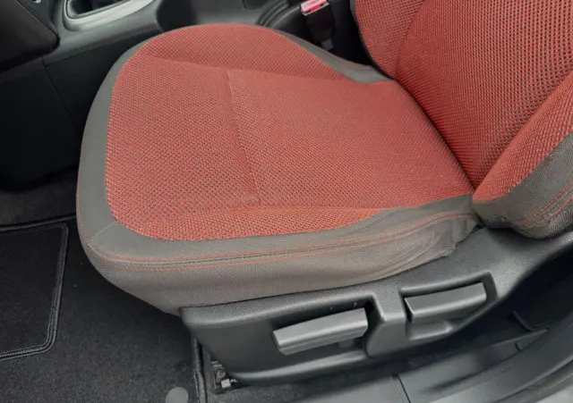 NISSAN Qashqai 2.0 Acenta