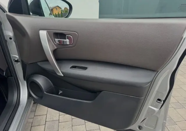 NISSAN Qashqai 2.0 Acenta