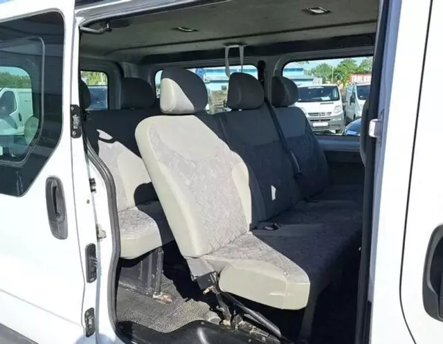 OPEL Vivaro 