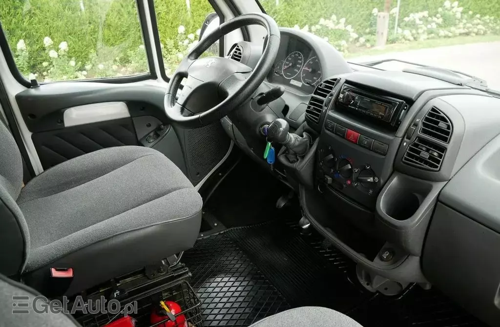 PEUGEOT Boxer 