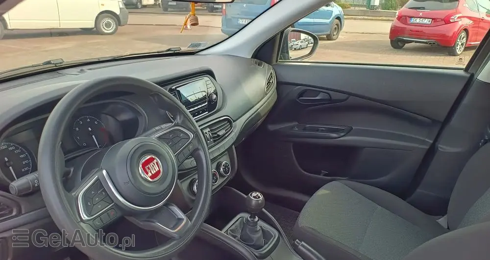 FIAT Tipo 1.4 16V Easy EU6d