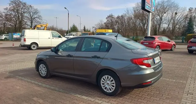 FIAT Tipo 1.4 16V Easy EU6d
