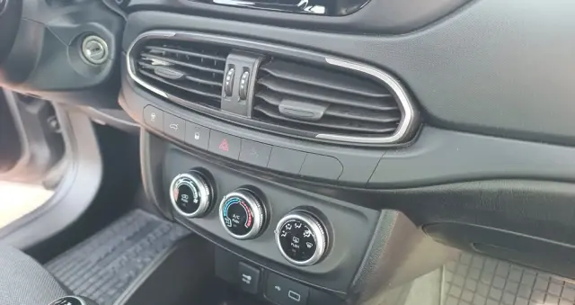 FIAT Tipo 1.4 16V Easy EU6d