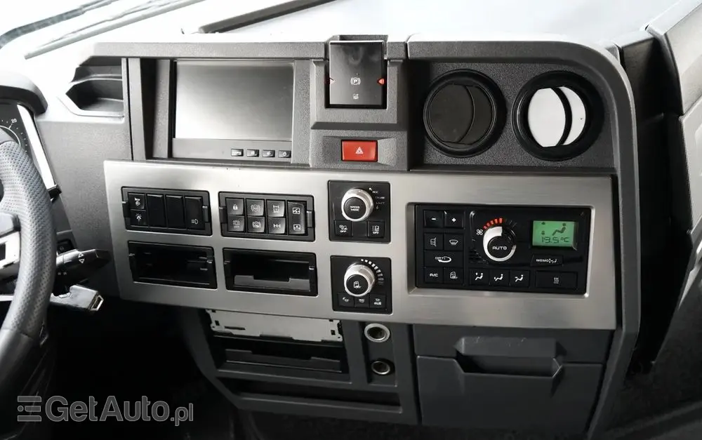 RENAULT T 520 / TEAM ALPINE  60/99  /  RETARDER / ALUFELGI / SKÓRY / EURO 6 