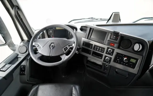 RENAULT T 520 / TEAM ALPINE  60/99  /  RETARDER / ALUFELGI / SKÓRY / EURO 6 