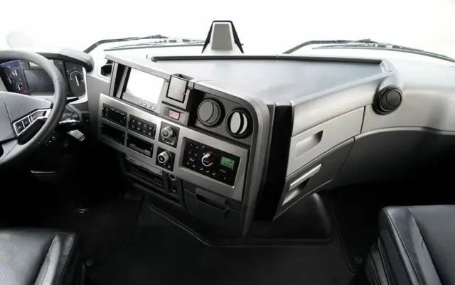 RENAULT T 520 / TEAM ALPINE  60/99  /  RETARDER / ALUFELGI / SKÓRY / EURO 6 