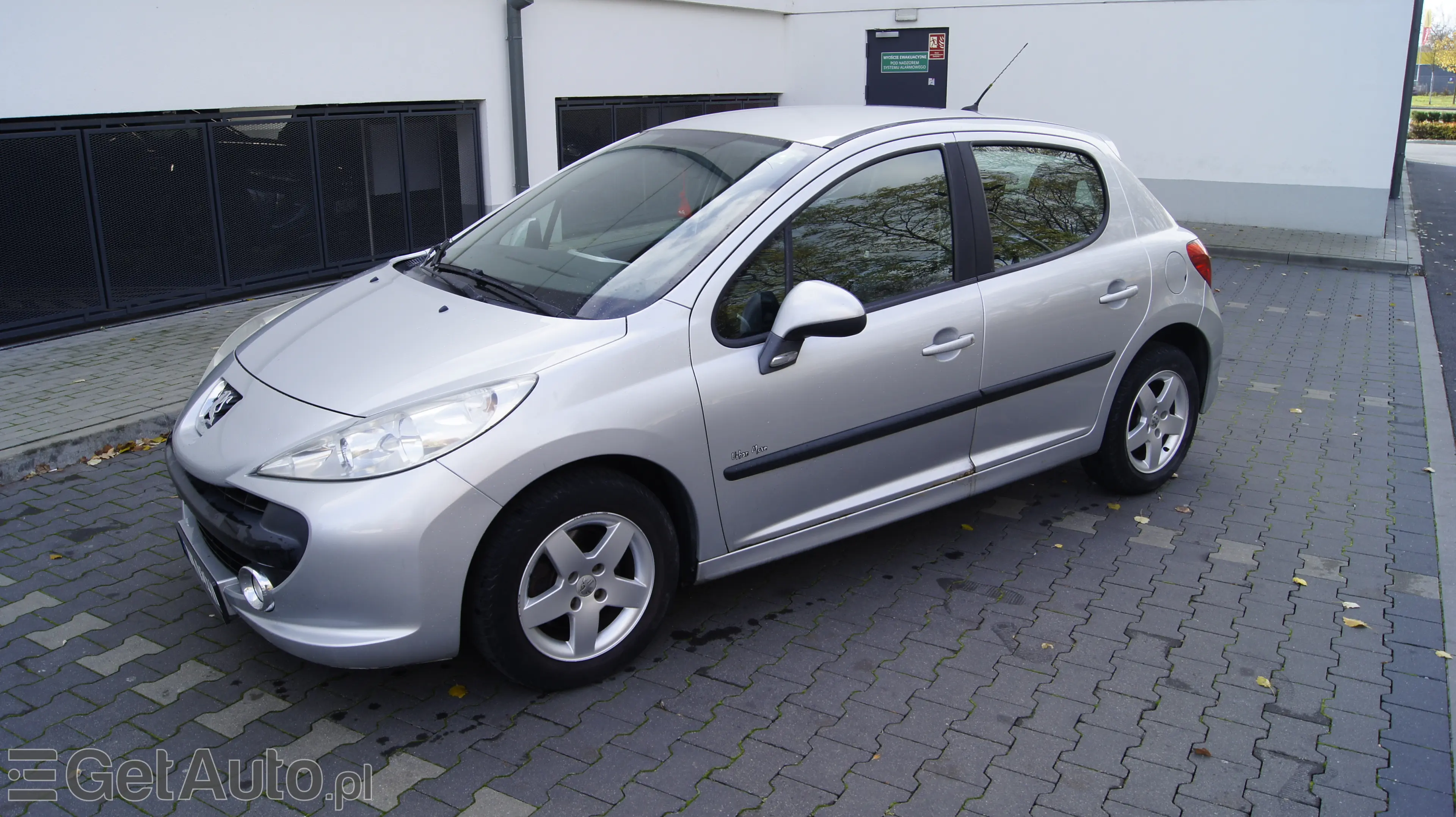 PEUGEOT 207 Presence 70