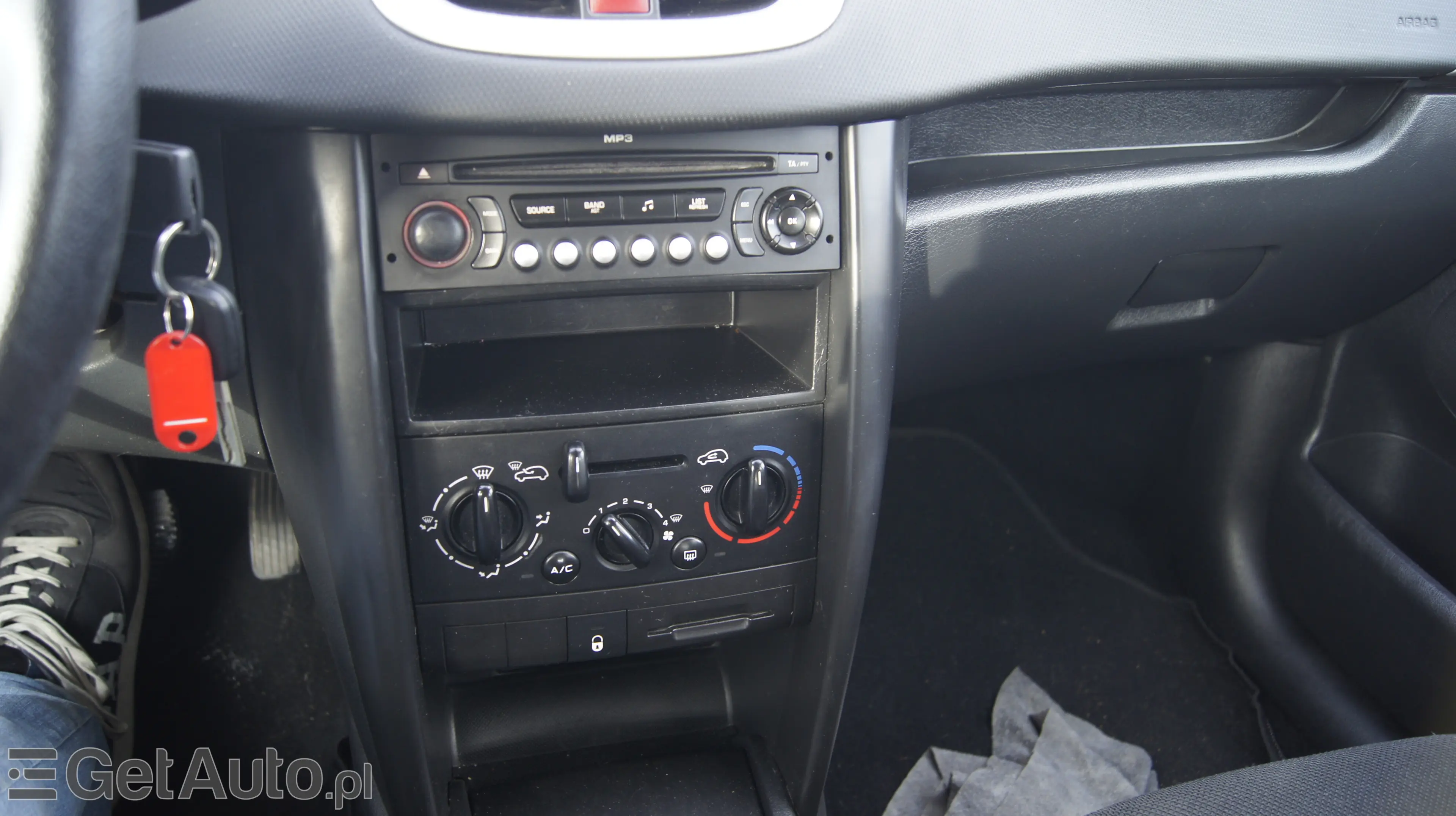 PEUGEOT 207 Presence 70