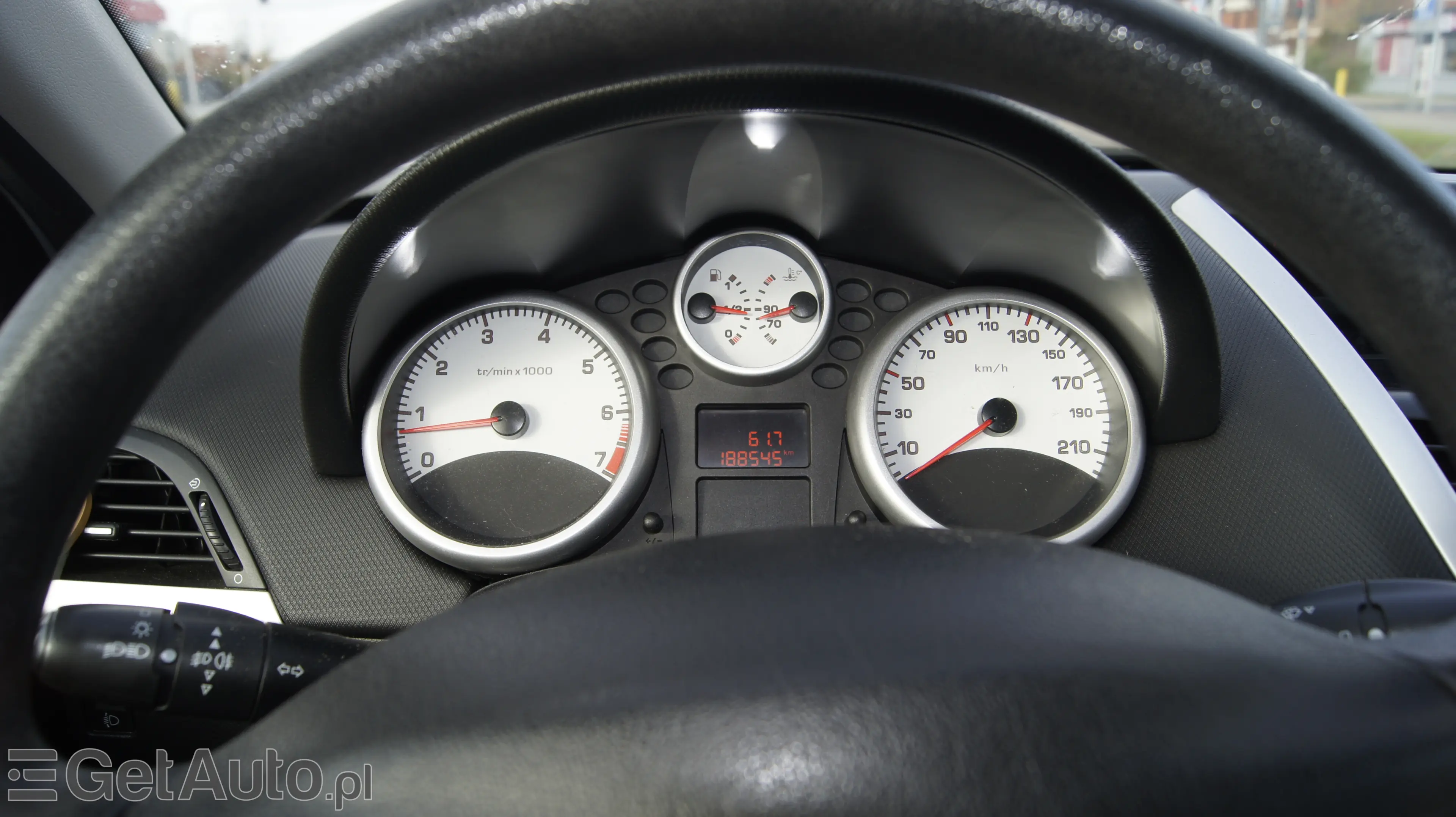 PEUGEOT 207 Presence 70