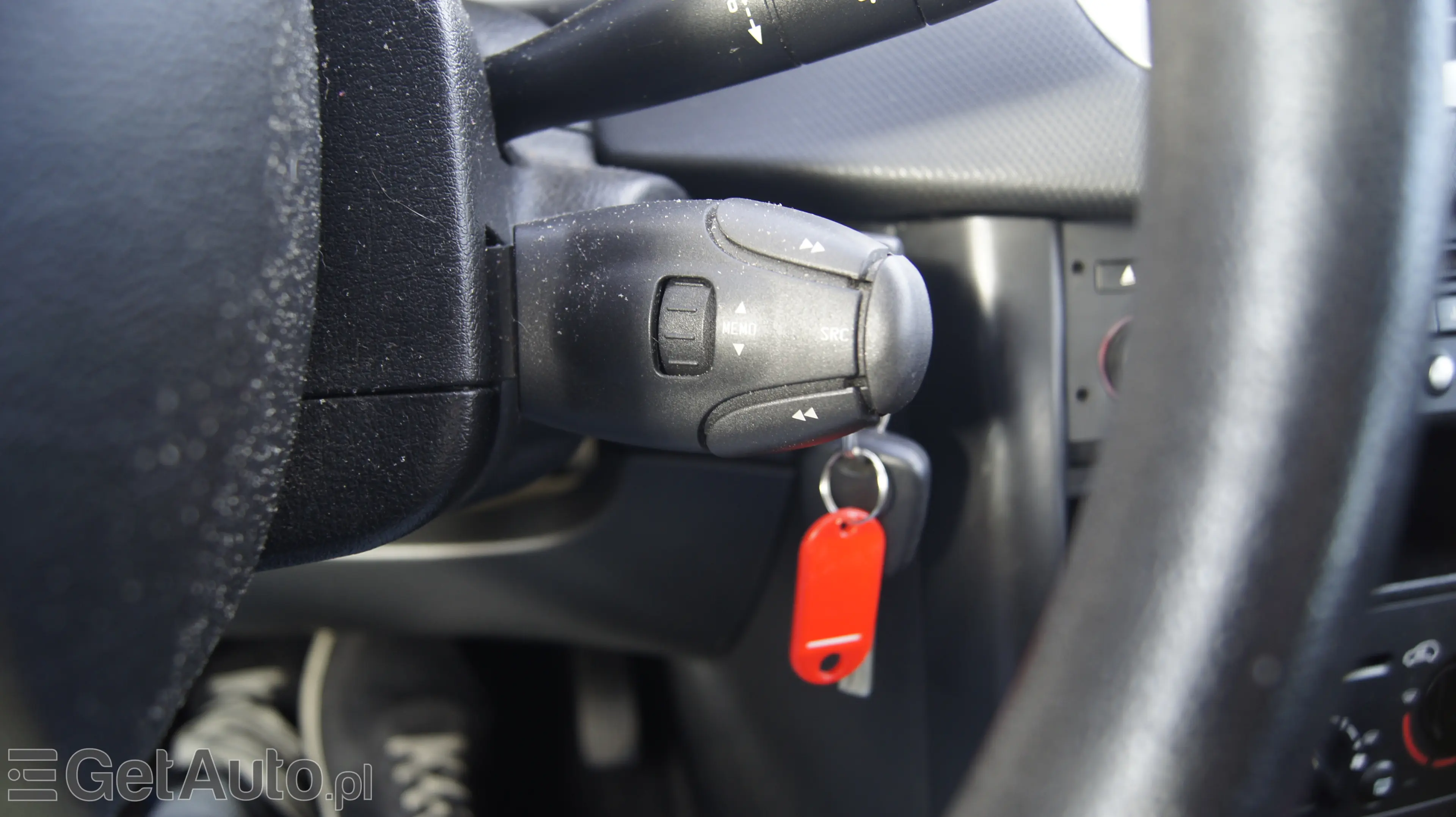 PEUGEOT 207 Presence 70