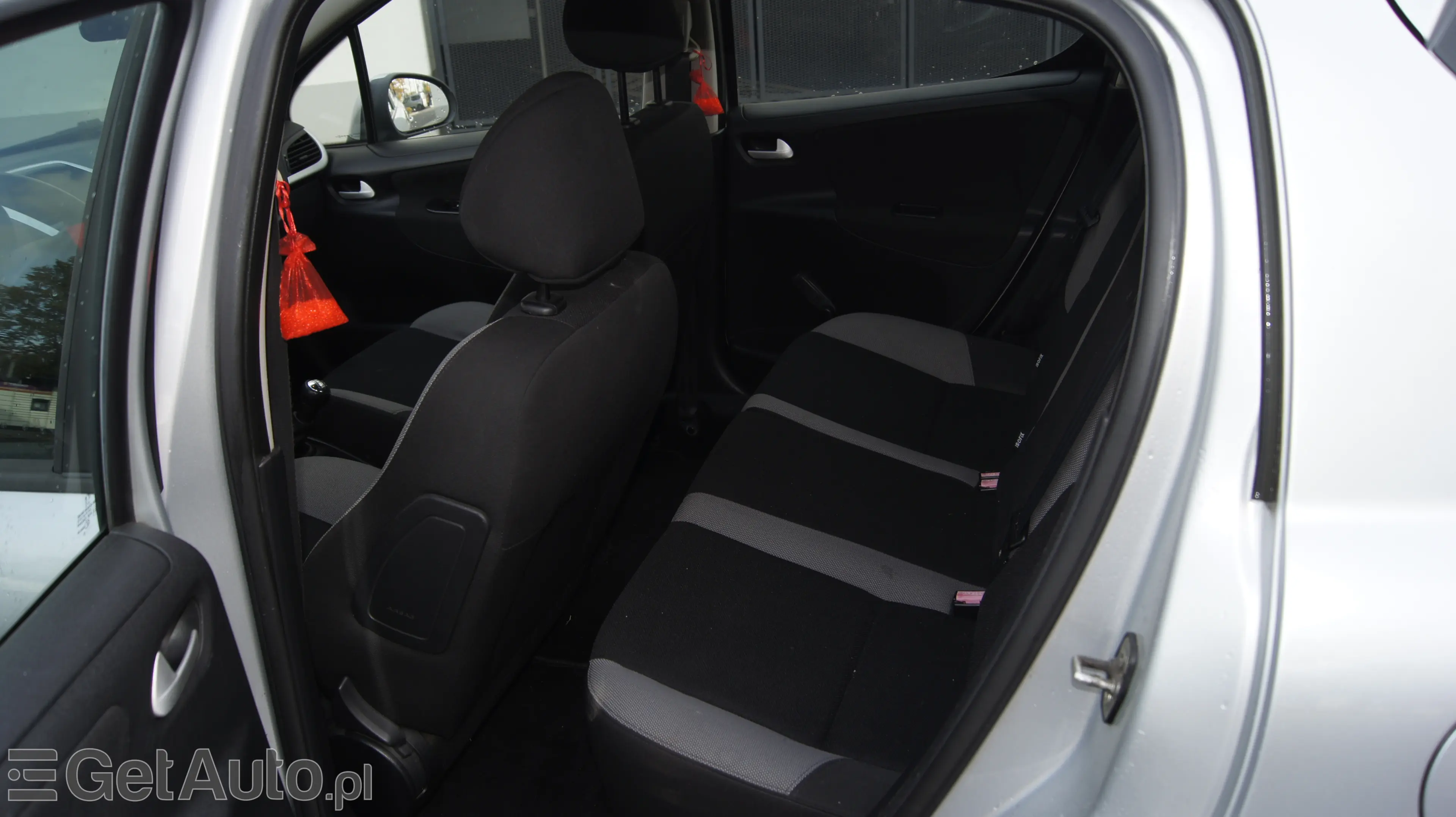 PEUGEOT 207 Presence 70