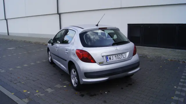 PEUGEOT 207 Presence 70