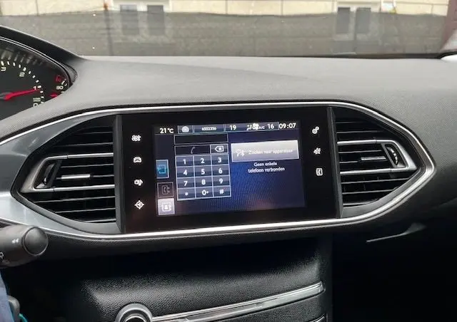 PEUGEOT 308 1.6 BlueHDi Business Line S&S