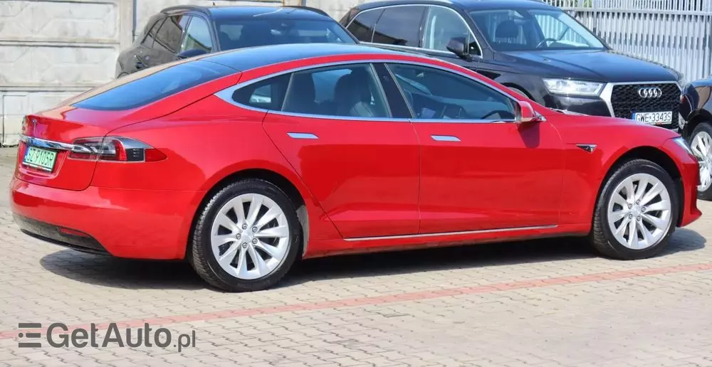 TESLA Model S Long Range Plus