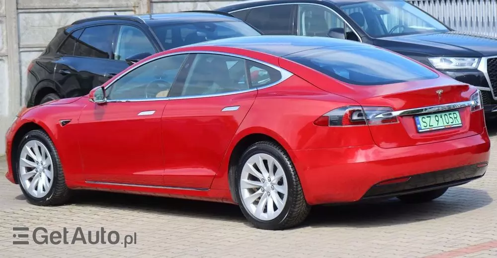 TESLA Model S Long Range Plus
