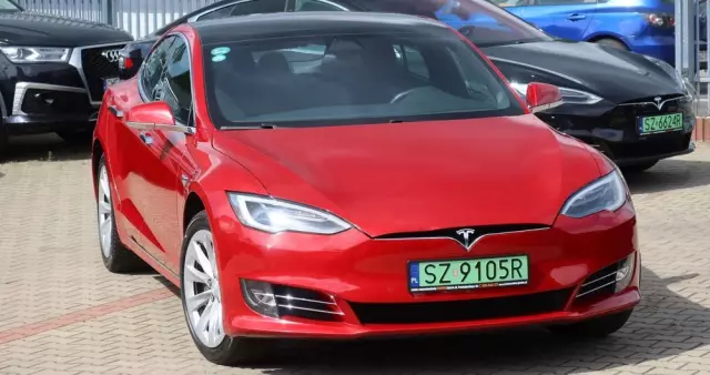 TESLA Model S Long Range Plus