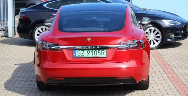 TESLA Model S Long Range Plus
