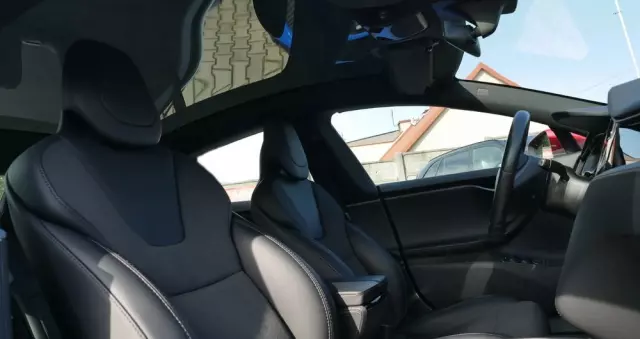 TESLA Model S Long Range Plus