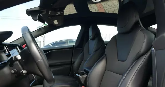 TESLA Model S Long Range Plus