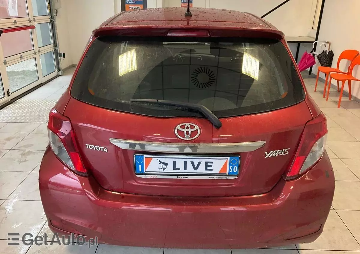 TOYOTA Yaris 1.33 Prestige