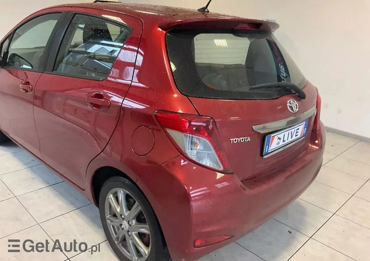 TOYOTA Yaris 1.33 Prestige