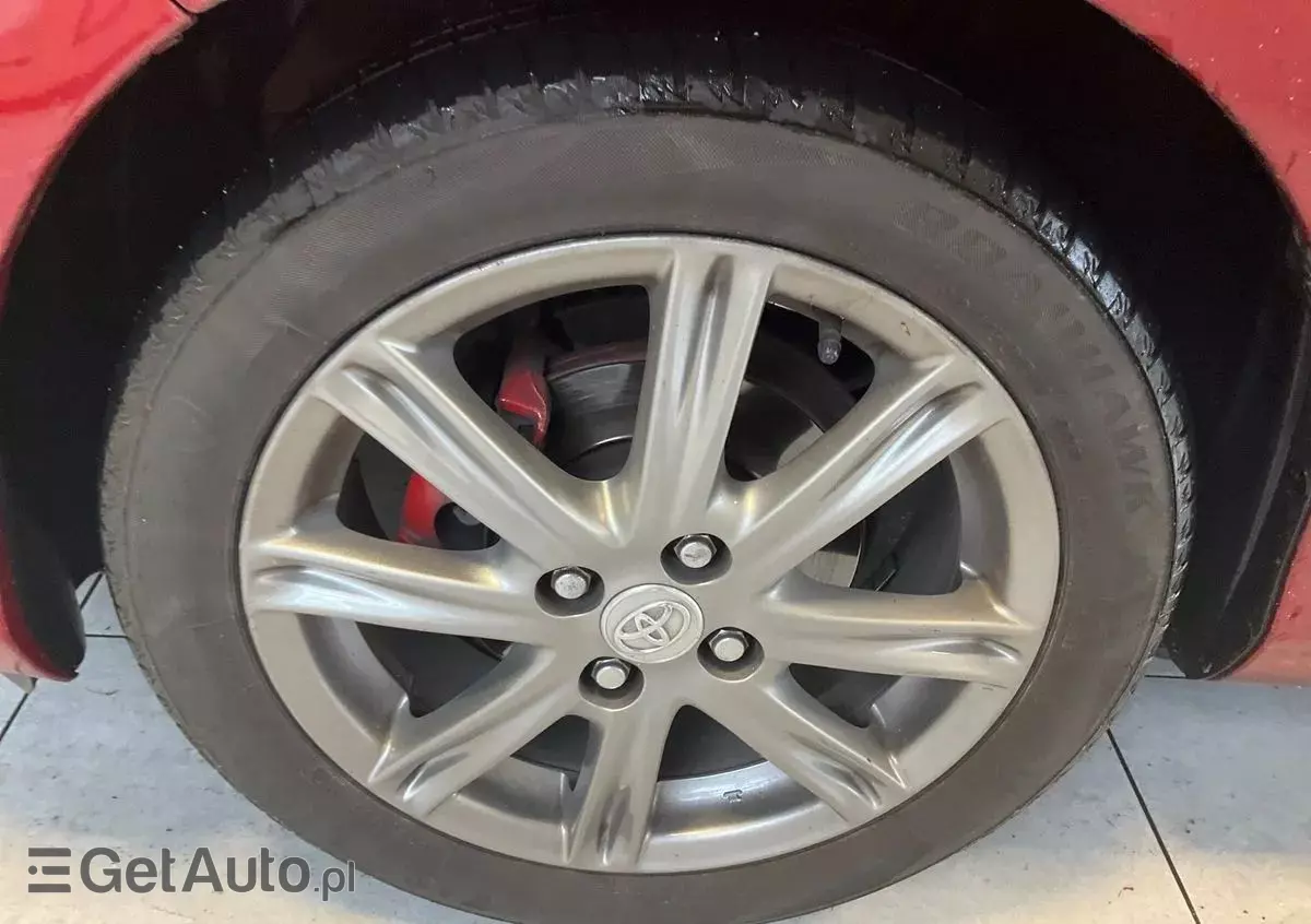 TOYOTA Yaris 1.33 Prestige