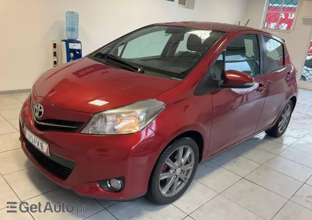 TOYOTA Yaris 1.33 Prestige