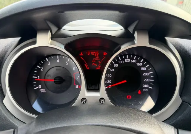 NISSAN Juke 1.6 Shiro