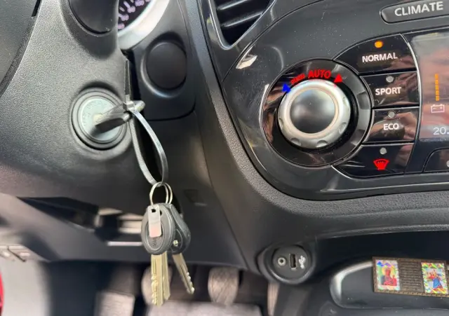 NISSAN Juke 1.6 Shiro