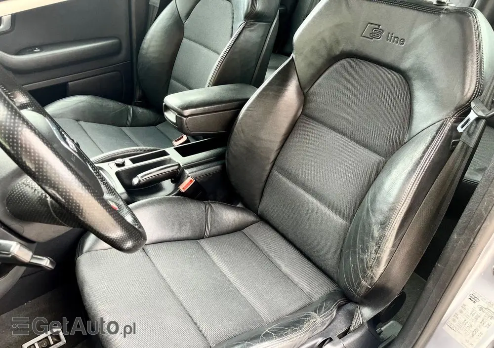 AUDI A4 1.8 T quattro