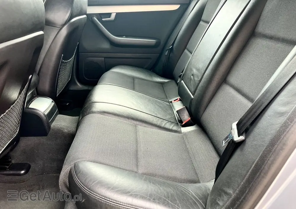 AUDI A4 1.8 T quattro