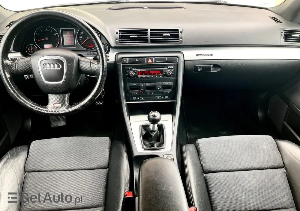 AUDI A4 1.8 T quattro