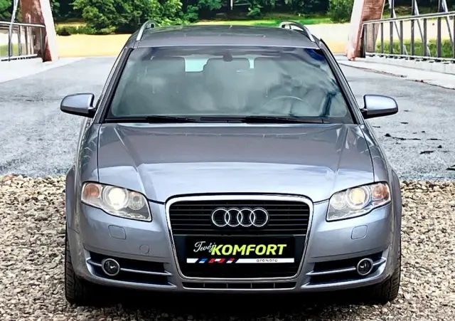AUDI A4 1.8 T quattro