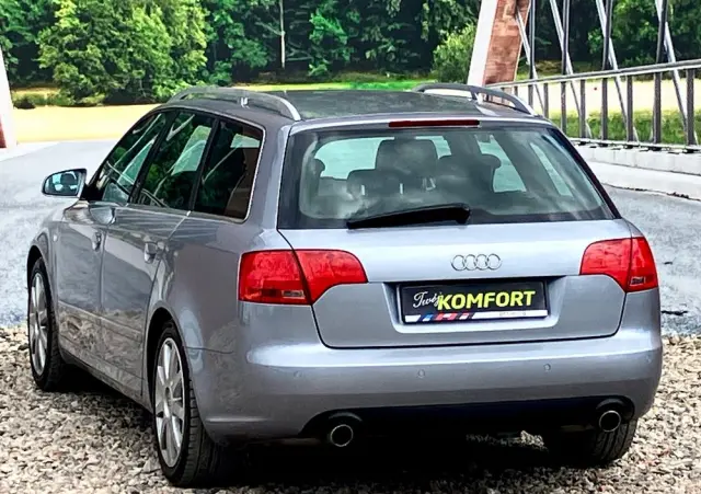 AUDI A4 1.8 T quattro
