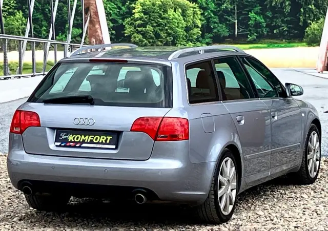 AUDI A4 1.8 T quattro
