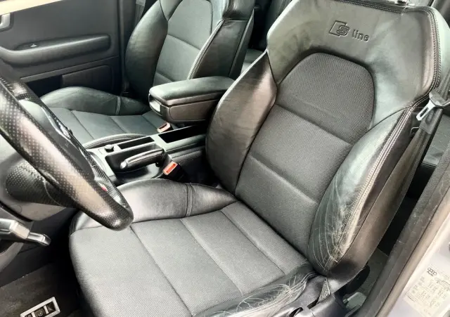 AUDI A4 1.8 T quattro