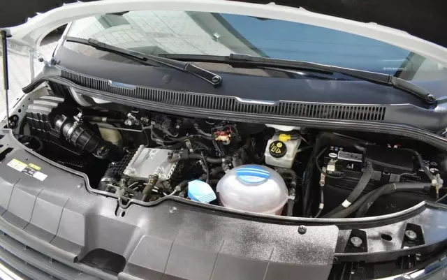 VOLKSWAGEN TRANSPORTER T6.1 DOKA 