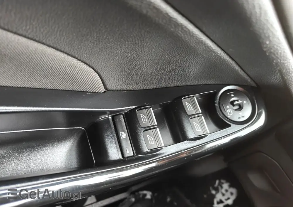 FORD Fiesta 1.0 EcoBoost S&S TITANIUM