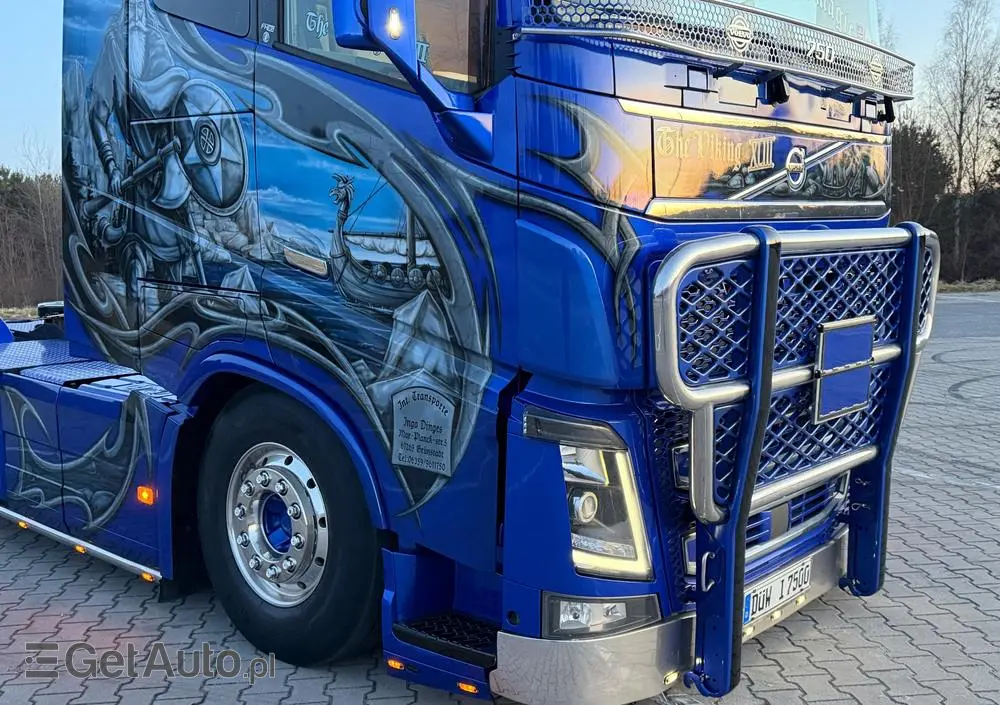VOLVO FH16 750 Show Truck tuning perfekcyjny stan pełna opcja XL 