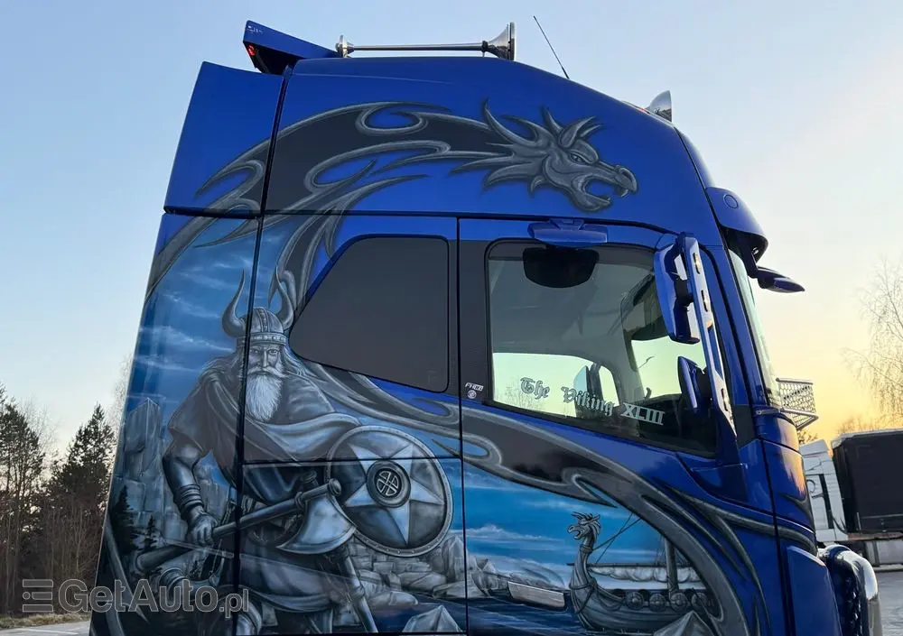 VOLVO FH16 750 Show Truck tuning perfekcyjny stan pełna opcja XL 