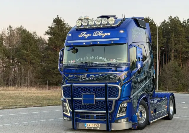 VOLVO FH16 750 Show Truck tuning perfekcyjny stan pełna opcja XL 
