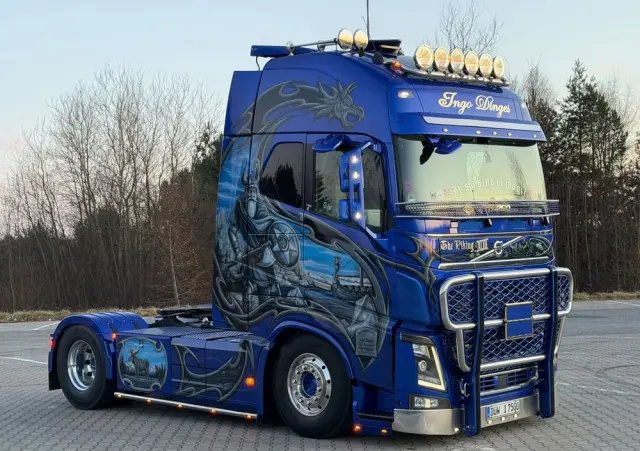 VOLVO FH16 750 Show Truck tuning perfekcyjny stan pełna opcja XL 