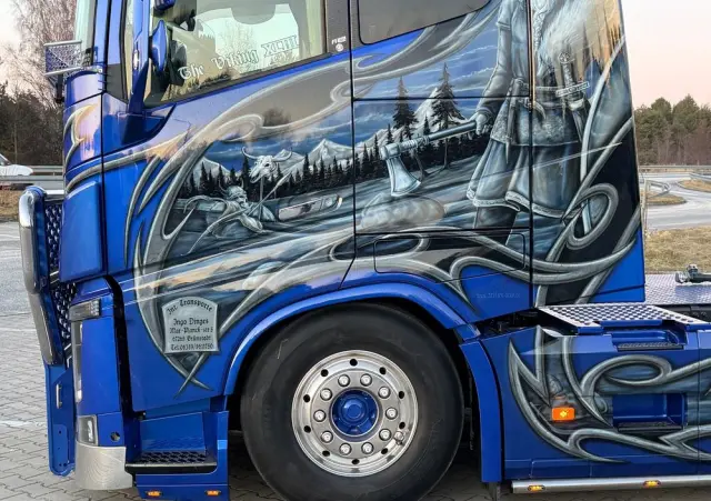 VOLVO FH16 750 Show Truck tuning perfekcyjny stan pełna opcja XL 