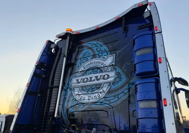 VOLVO FH16 750 Show Truck tuning perfekcyjny stan pełna opcja XL 
