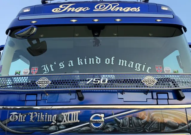 VOLVO FH16 750 Show Truck tuning perfekcyjny stan pełna opcja XL 