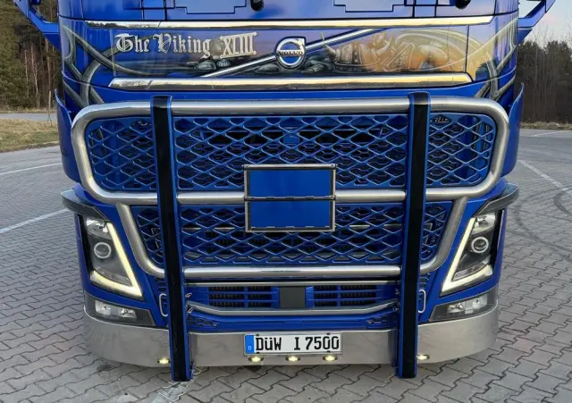 VOLVO FH16 750 Show Truck tuning perfekcyjny stan pełna opcja XL 