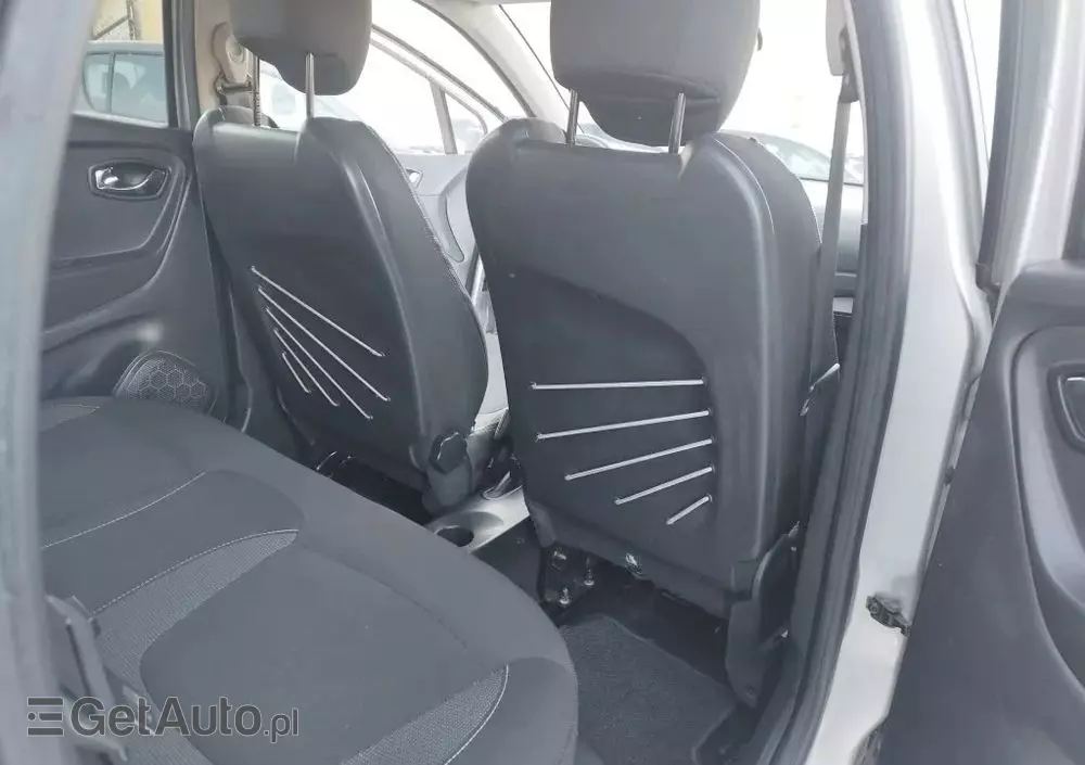 RENAULT Captur ENERGY TCe 120 EDC Luxe