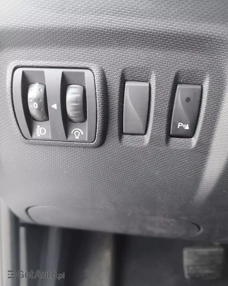 RENAULT Captur ENERGY TCe 120 EDC Luxe